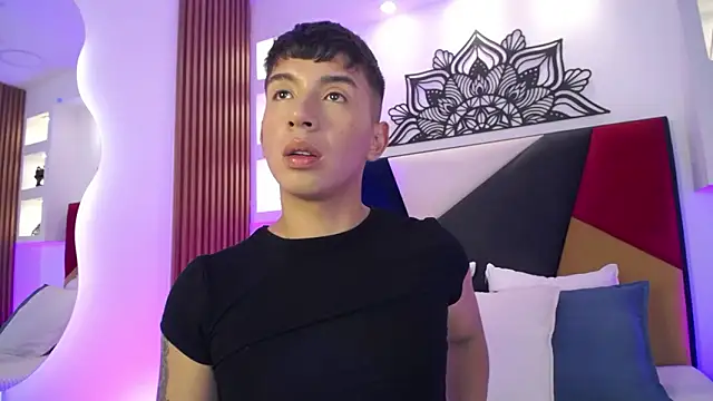 Snapshot of Fancy_Vixen chatting on 02-23-26, 03:30 Fancy Vixen online show from 02-23-26, 03:30