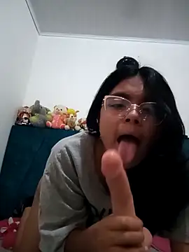 luna velveth online show from 03-12-26, 05:28