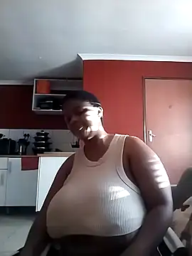 Snapshot of PrettyLisa26 chatting on 06-15-26, 02:28 PrettyLisa26 online show from 06-15-26, 02:28