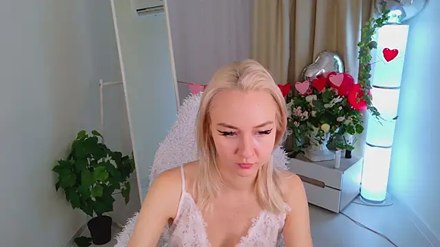 Audrey Kiss online show from 02-08-26, 07:17