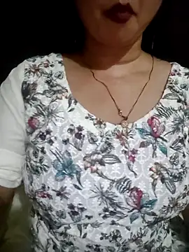 Snapshot of PARI51 chatting on 06-21-26, 08:14 PARI51 online show from 06-21-26, 08:14