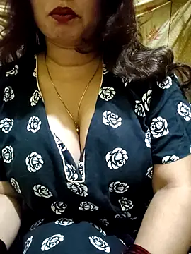 Snapshot of PARI51 chatting on 06-11-26, 08:17 PARI51 online show from 06-11-26, 08:17