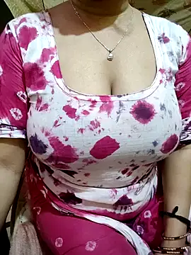 Snapshot of PARI51 chatting on 04-23-26, 08:32 PARI51 online show from 04-23-26, 08:32