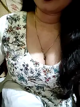 Snapshot of PARI51 chatting on 07-11-26, 07:58 PARI51 online show from 07-11-26, 07:58