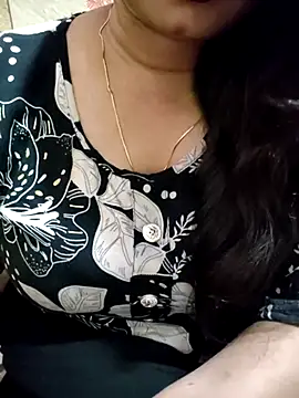 Snapshot of PARI51 chatting on 07-16-26, 08:17 PARI51 online show from 07-16-26, 08:17