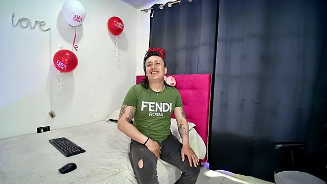 Snapshot of ZOEYJUAN_95 chatting on 02-23-26, 08:09 ZOEYJUAN 95 online show from 02-23-26, 08:09