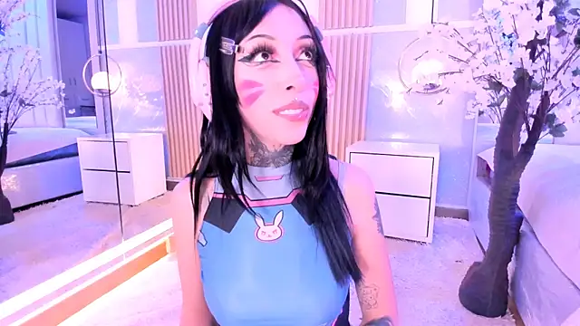 SalemBlackrose online show from 02-13-26, 05:18