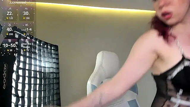 Snapshot of MiaTorres4 chatting on 02-17-26, 12:13 MiaTorres4 online show from 02-17-26, 12:13