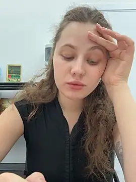 AsynaYuuki online show from 04-01-26, 06:49