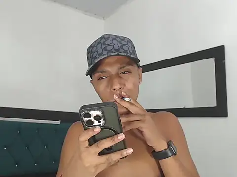 hotboyluxe online show from 05-02-26, 03:12