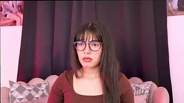 dakotacollins  online show from 04-09-26, 02:57