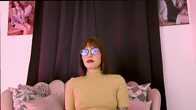 Snapshot of dakotacollins_ chatting on 06-25-26, 04:43 dakotacollins online show from 06-25-26, 04:43