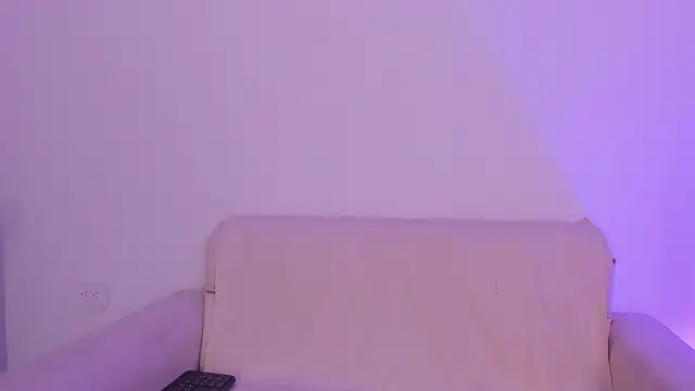 liorah wolf online show from 03-18-26, 08:10