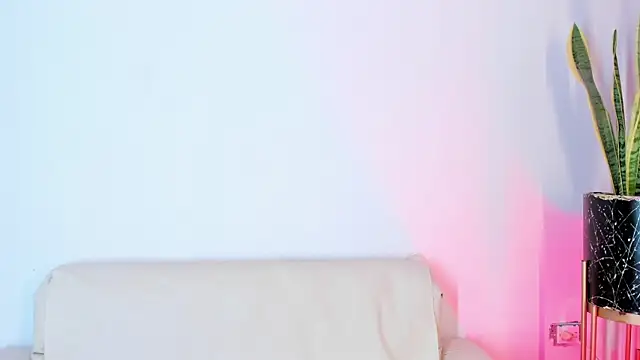 liorah wolf online show from 03-26-26, 07:45