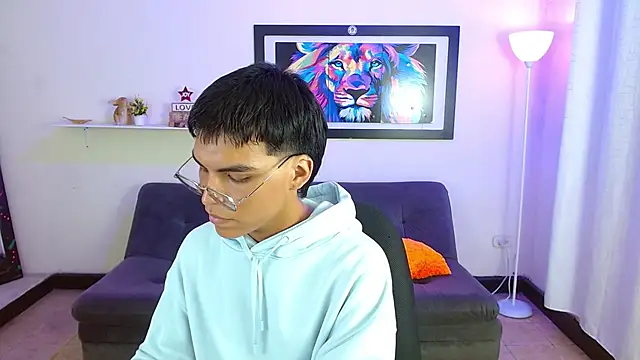 Maecum18 online show from 03-10-26, 09:08