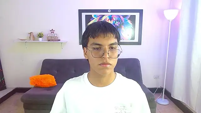 Maecum18 online show from 04-10-26, 09:22