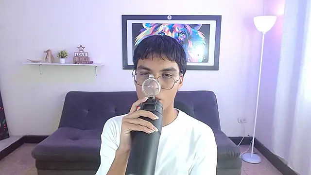 Maecum18 online show from 04-11-26, 08:56