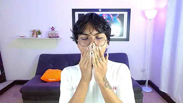 Maecum18 online show from 02-24-26, 08:31