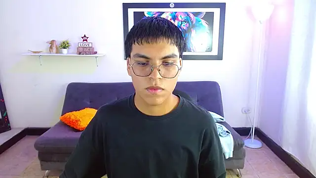 Maecum18 online show from 03-17-26, 08:45