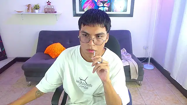 Maecum18 online show from 03-19-26, 09:48