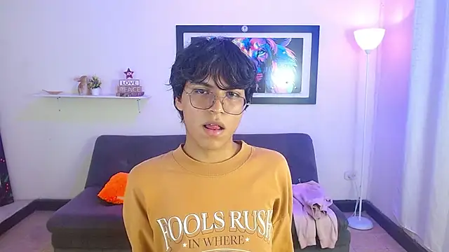 Maecum18 online show from 02-23-26, 09:26