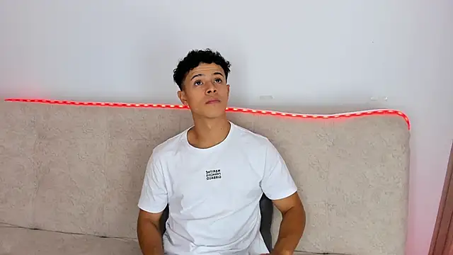  Alex Colton online show from 04-08-26, 10:11