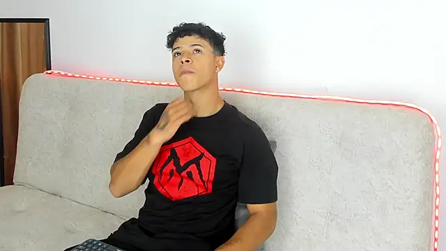 Snapshot of _Alex_Colton chatting on 02-24-26, 10:21 Alex Colton online show from 02-24-26, 10:21