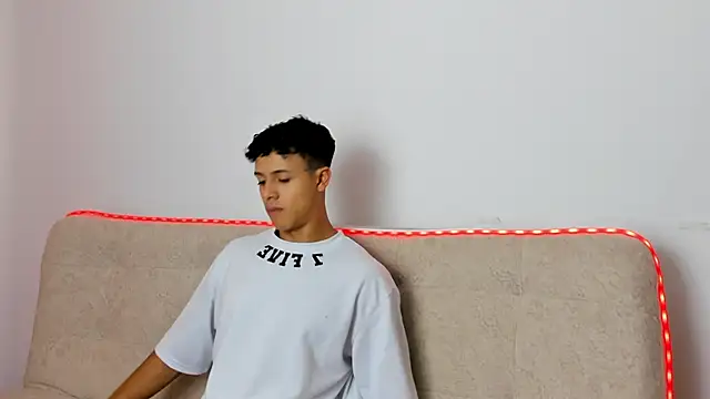  Alex Colton online show from 05-08-26, 10:02