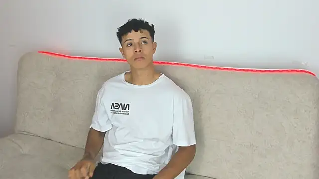  Alex Colton online show from 04-04-26, 10:16