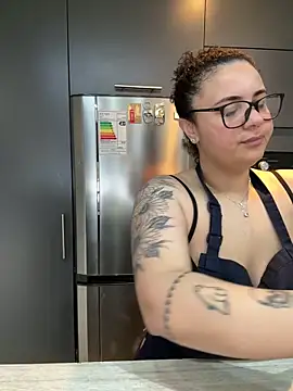 BabyChanntal online show from 03-31-26, 02:19