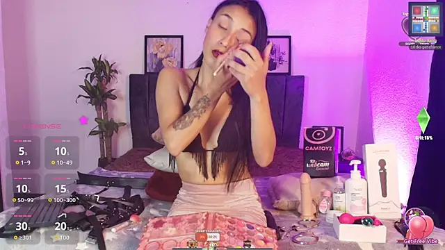 Petite pepper online show from 05-27-26, 12:45
