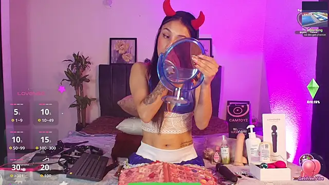 Petite pepper online show from 05-26-26, 03:15