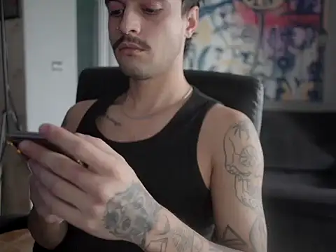 Snapshot of favdealer chatting on 02-07-26, 02:03 favdealer online show from 02-07-26, 02:03