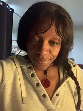 NatalieGainer goodies online show from 04-13-26, 01:59