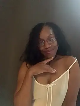 NatalieGainer goodies online show from 05-22-26, 12:08