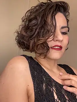 Snapshot of eva_luz chatting on 05-06-26, 05:39 eva luz online show from 05-06-26, 05:39