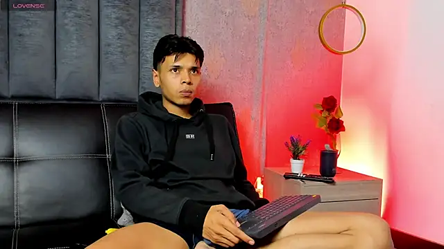 Alejandroo Montenegro online show from 03-29-26, 11:17