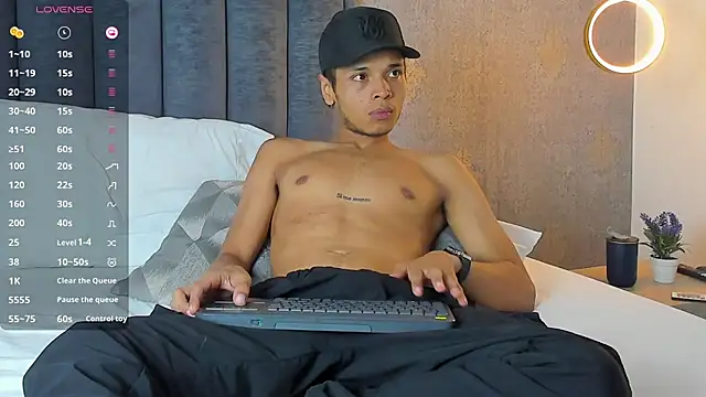 Alejandroo Montenegro online show from 03-19-26, 09:48