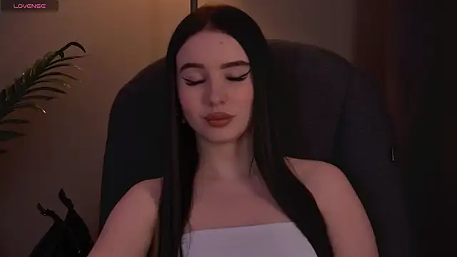 ArianaLim online show from 04-25-26, 04:26