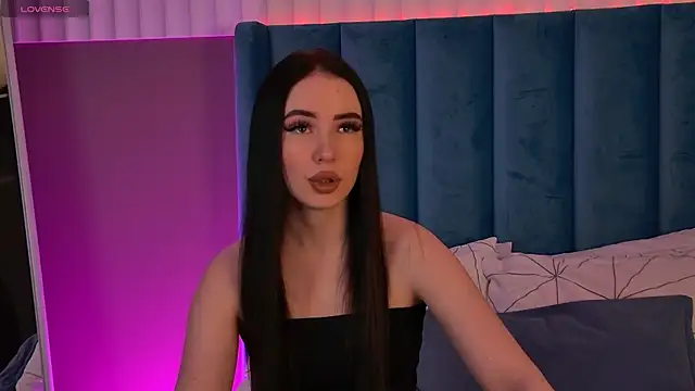 ArianaLim online show from 05-09-26, 03:04