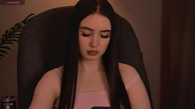 ArianaLim online show from 04-29-26, 04:33