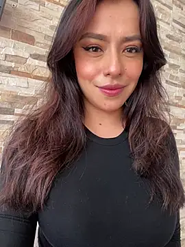 Snapshot of foxxy_lover chatting on 02-25-26, 04:40 foxxy lover online show from 02-25-26, 04:40