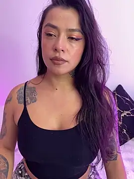 Snapshot of foxxy_lover chatting on 02-07-26, 06:27 foxxy lover online show from 02-07-26, 06:27