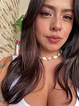 Snapshot of foxxy_lover chatting on 02-12-26, 07:02 foxxy lover online show from 02-12-26, 07:02