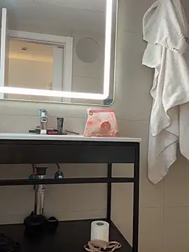 Snapshot of MelaFoxx chatting on 02-18-26, 10:55 MelaFoxx online show from 02-18-26, 10:55