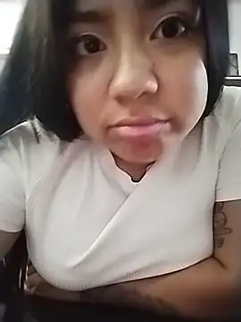 Snapshot of Noa_Baker chatting on 05-19-26, 12:12 Noa Baker online show from 05-19-26, 12:12