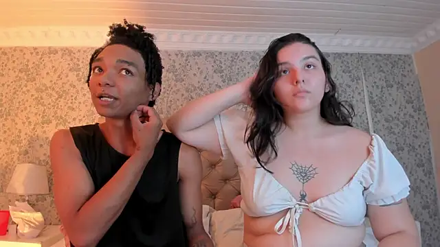 dafne and erick  online show from 08-01-26, 04:43