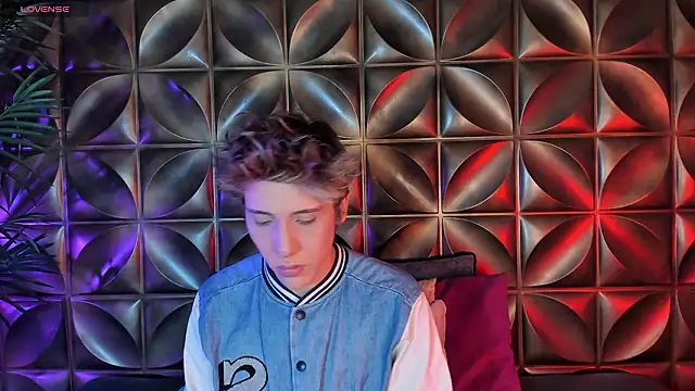DannyParker  online show from 03-17-26, 02:36