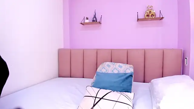 sam doll  online show from 04-13-26, 07:18