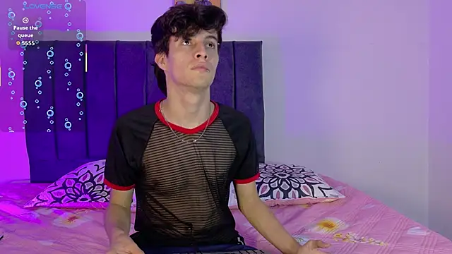 Snapshot of axxxel_twink chatting on 06-27-26, 02:28 axxxel twink online show from 06-27-26, 02:28